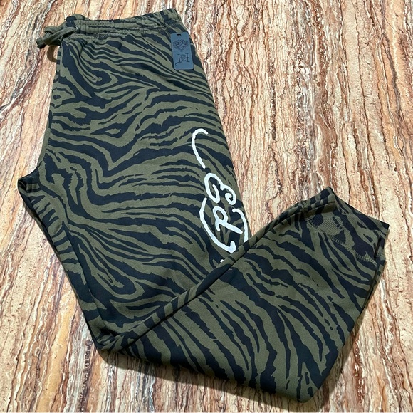 Ed Hardy Jogger Sweatpants Men’s XL Green Tiger Stripes Dragon Print - Picture 7 of 10